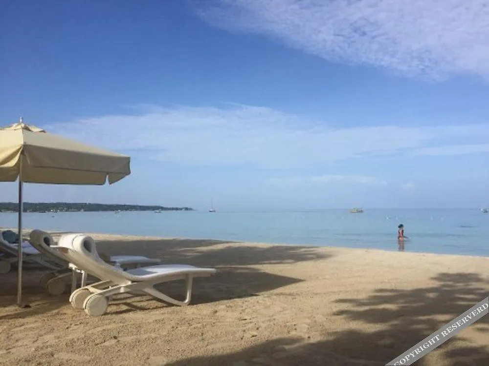 Idle Awhile Resort Негрил